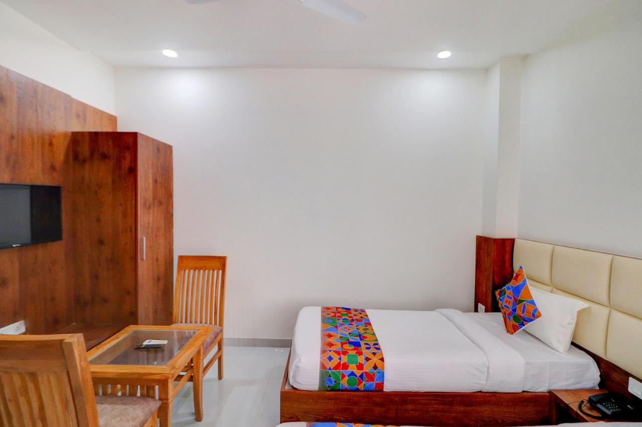 Fabexpress The Regalia Hotel Lucknow