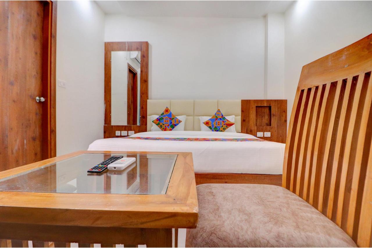 Fabexpress The Regalia Hotel